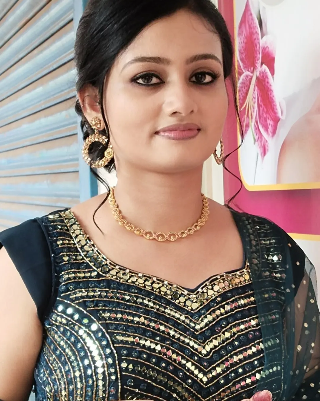 SAKHI BEAUTY PARLOUR PERAVOOR